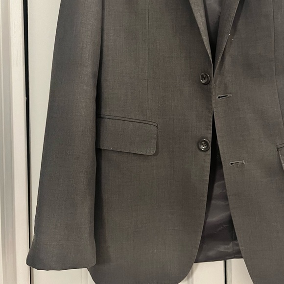 Vinci Gray Men’s Suit Coat - Picture 3 of 6
